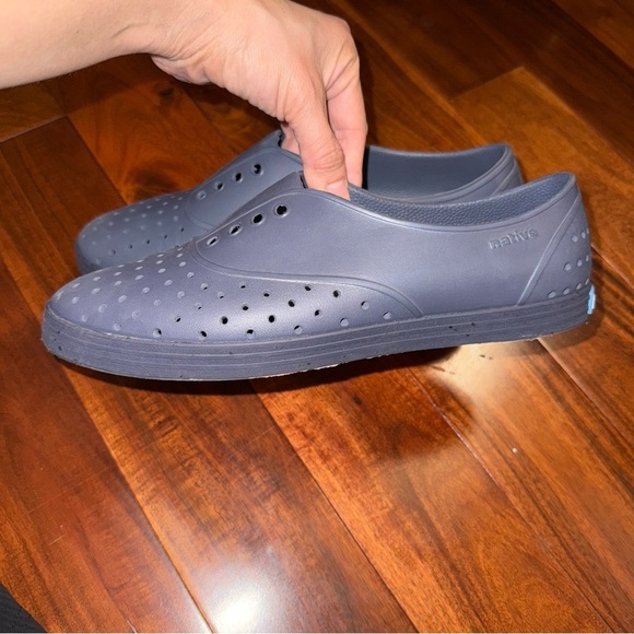 Casual Navy Slip-On Shoes - Picture 3 of 9